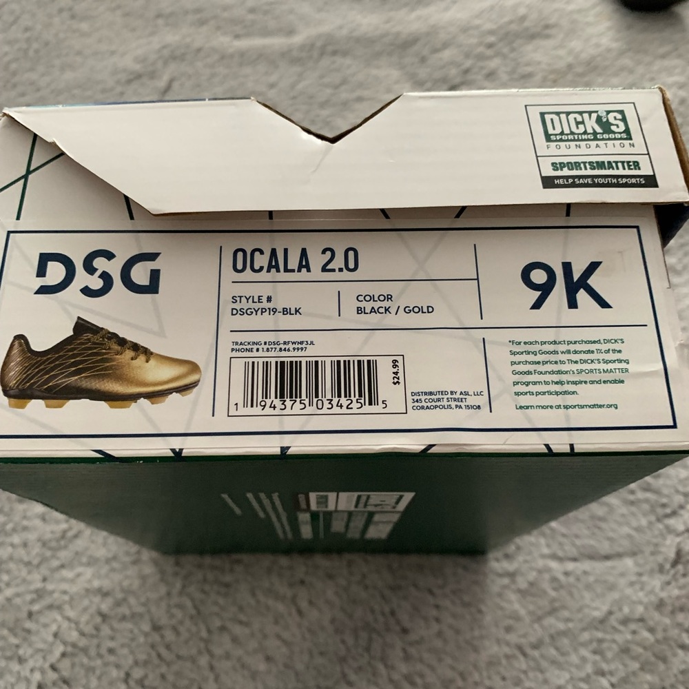Dicks sporting soccer shoes with cleats